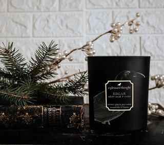 EDGAR | WHITE MUSK & VIOLET | RAVEN CANDLE: Cotton Wick A Pleasant Thought