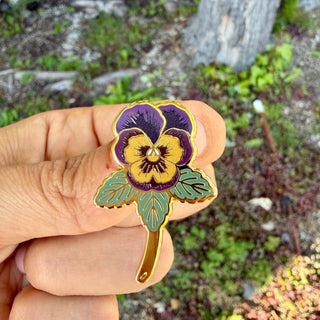 Pansy Flower Enamel Pin – Purple Floral Lapel Pin
