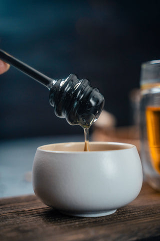 Mielia™ Glass Honey Dipper